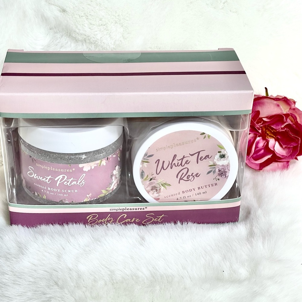 New with tag SIMPLE PLEASURES 2PC BODY CARE SET SWEET PETALS BODY SCRUB & BUTTER